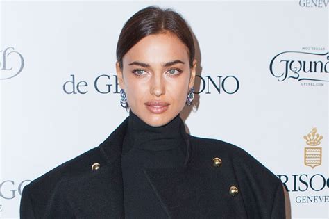 irina shayk nue|Irina Shayk en 15 nus repérés sur Instagram 